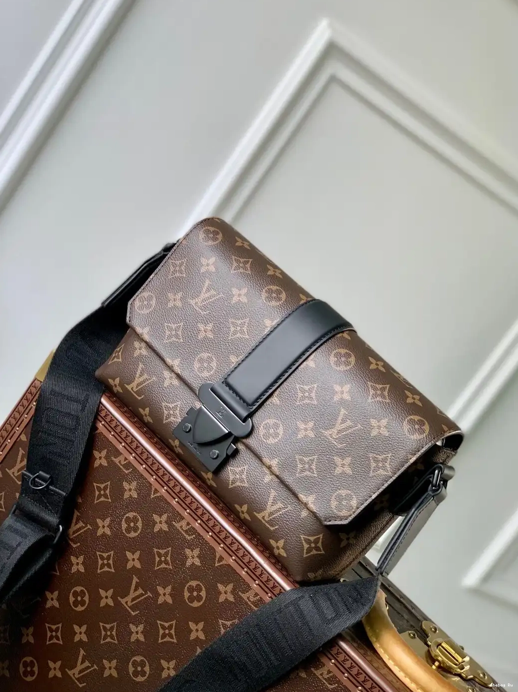 Messenger VUITTON LOUIS S-Cape 0630